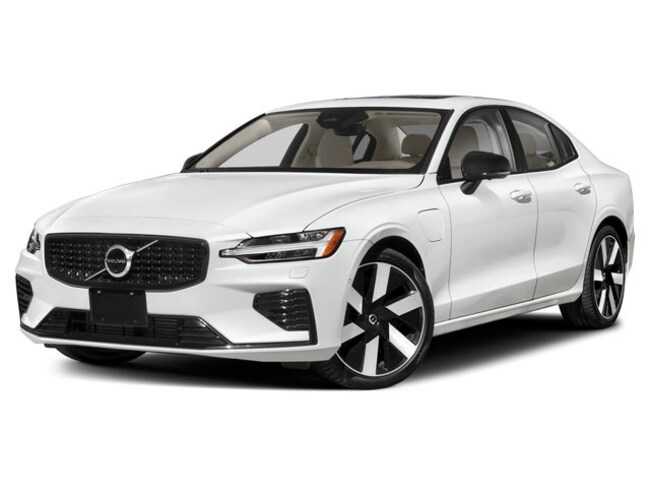 2024 Volvo S60 plug-in hybrid T8 Plus Dark Theme Sedan