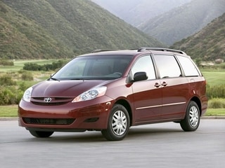 2010 Toyota Sienna Minivan 5-Speed Automatic Overdrive