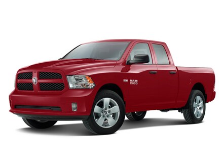 2014 Ram 1500 Express 4WD Crew Cab 140.5 Express