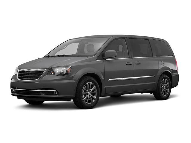2016 Chrysler Town & Country S's photo