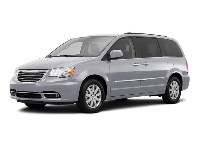 2016 Chrysler Town & Country Touring's photo