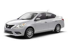 2016 Nissan Versa 1.6 SV Sedan