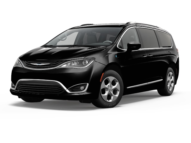 2018 Chrysler Pacifica Hybrid Touring Plus's photo