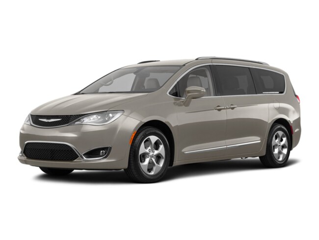 2018 Chrysler Pacifica Touring L Plus Van