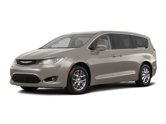 2018 Chrysler Pacifica Touring Plus's photo
