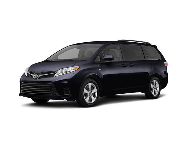 2018 Toyota Sienna LE's photo