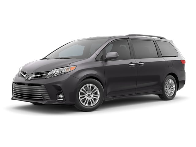 2018 Toyota Sienna XLE's photo