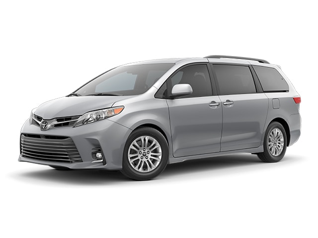 2018 Toyota Sienna XLE's photo