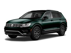 2018 Volkswagen Tiguan SE w/Panoramic Sunroof 2.0T SE FWD
