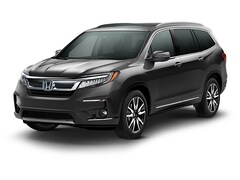 Used 2019 Honda Pilot Touring SUV near Friendswood, TX