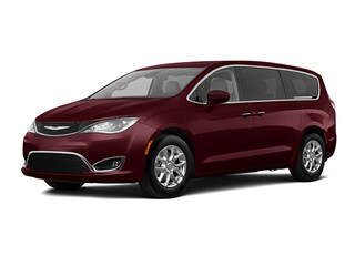 2020 Chrysler Pacifica Touring Van Passenger Van