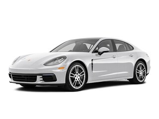 2021 Porsche Panamera Hatchback White 2021 Porsche Panamera Hatchback White