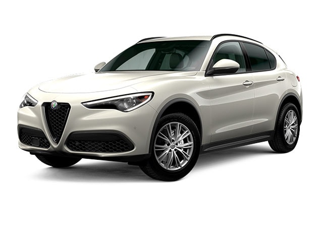 2022 Alfa Romeo Stelvio Base's photo