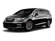 2023 Chrysler Pacifica Hybrid Touring L -
                Seattle, WA