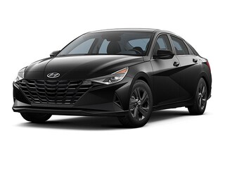 2023 Hyundai Elantra SEL Sedan
