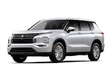 2023 Mitsubishi Outlander ES -
                Independence, MO