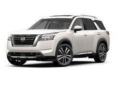 2023 Nissan Pathfinder Platinum SUV For Sale in Greenvale, NY