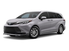 2023 Toyota Sienna LE Minivan/Van