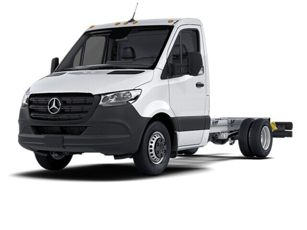 New 2024 Mercedes-Benz Sprinter 4500 Standard Roof Cab/Chassis