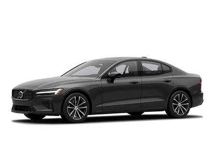 2024 Volvo S60 plug-in hybrid T8 Plus Dark Sedan