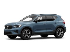 2024 Volvo XC40 B5 Core SUV