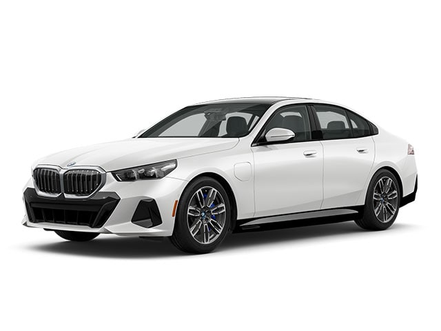 2025 BMW 5 Series 550e xDrive Sedan's photo