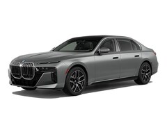 2025 BMW 740i