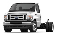 2025 Ford E-450 Cutaway Base Truck