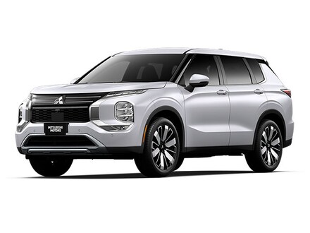 2025 Mitsubishi Outlander SE SUV