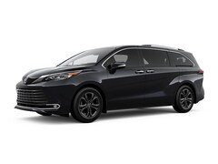 2025 Toyota Sienna Platinum 7 PASSENGER