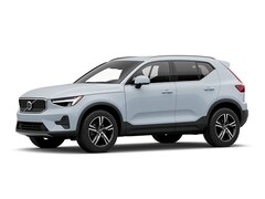 2025 Volvo XC40 B5 Core B5 AWD Core Bright Theme
