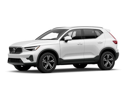 2025 Volvo XC40 B5 Core Bright Theme SUV