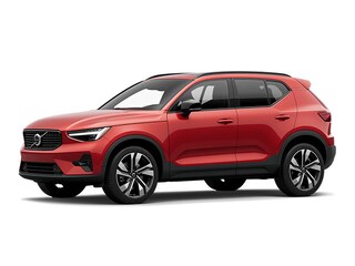 2025 Volvo XC40 B5 Ultra Dark Theme AWD SUV