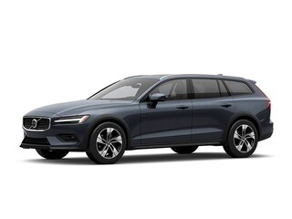 2026 Volvo V60 Cross Country B5 Plus Wagon