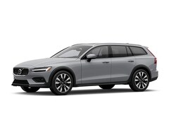 2026 Volvo V60 Cross Country B5 Ultra Wagon