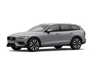 2026 Volvo V60 Cross Country B5 Ultra AWD Wagon