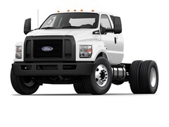2027 Ford F-650-750 F-750 SD Gas Straight Frame Truck Regular Cab