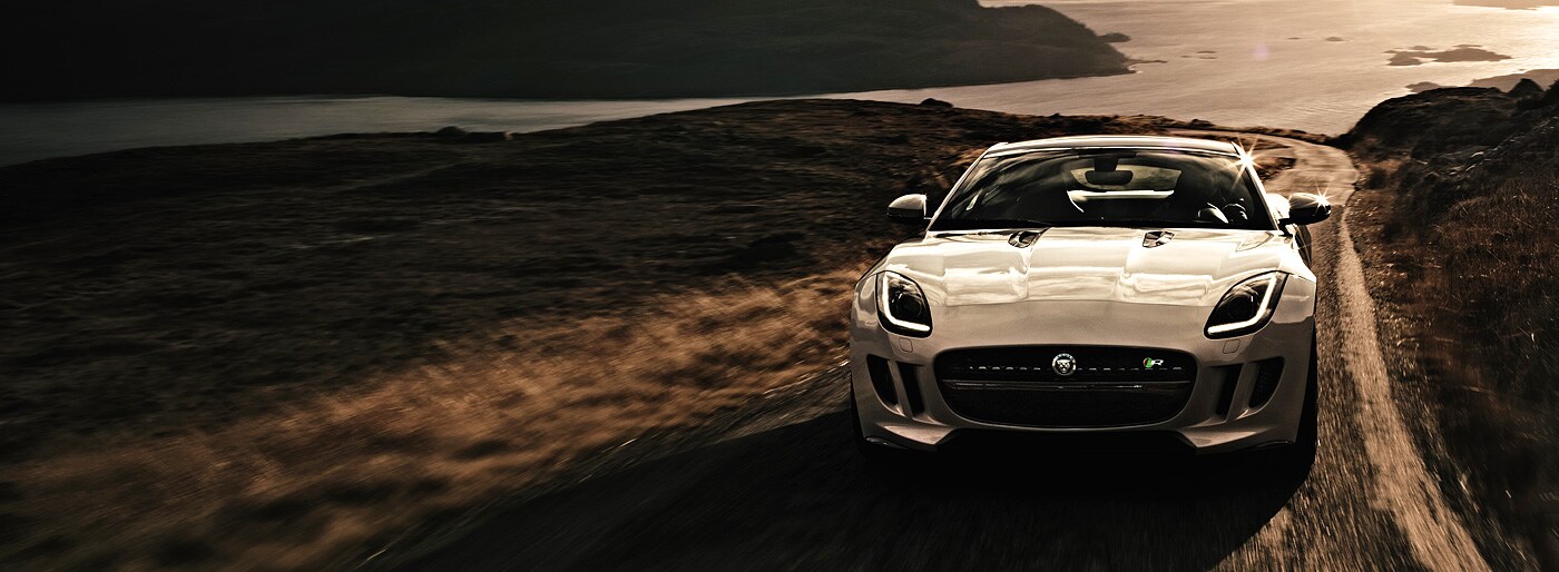 2015-F-TYPE-Coupe_01.jpg