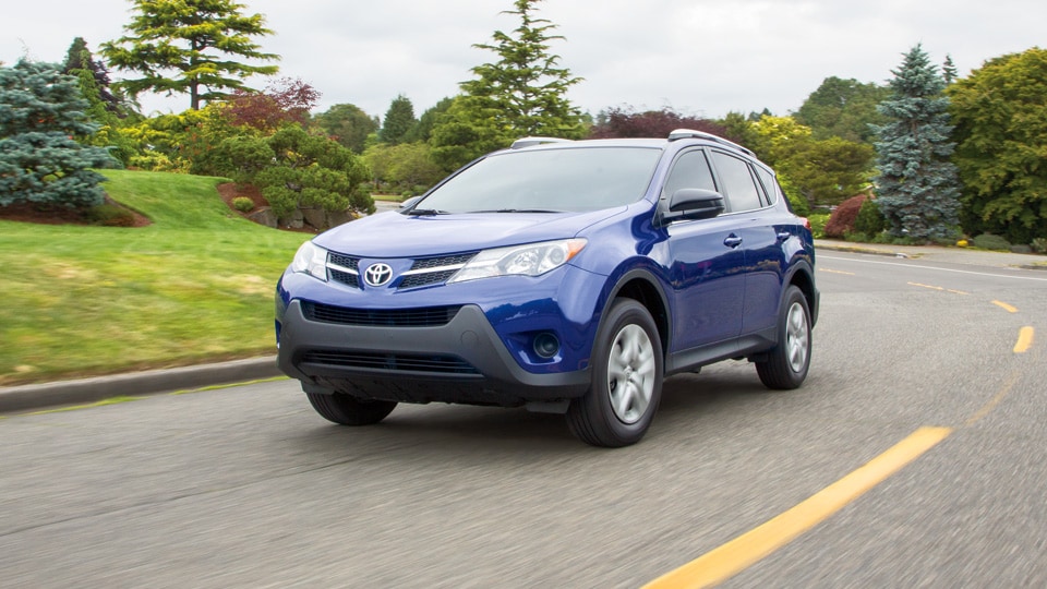 2015 RAV4 SUV_03