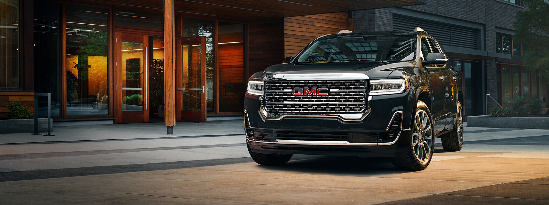 Young Owosso Car Dealers in Owosso, MI