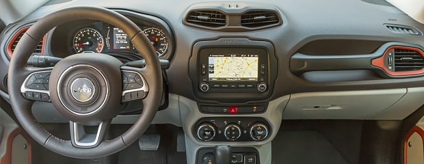 The Exciting Interior Features of the Jeep Renegade Interior | Jim ...