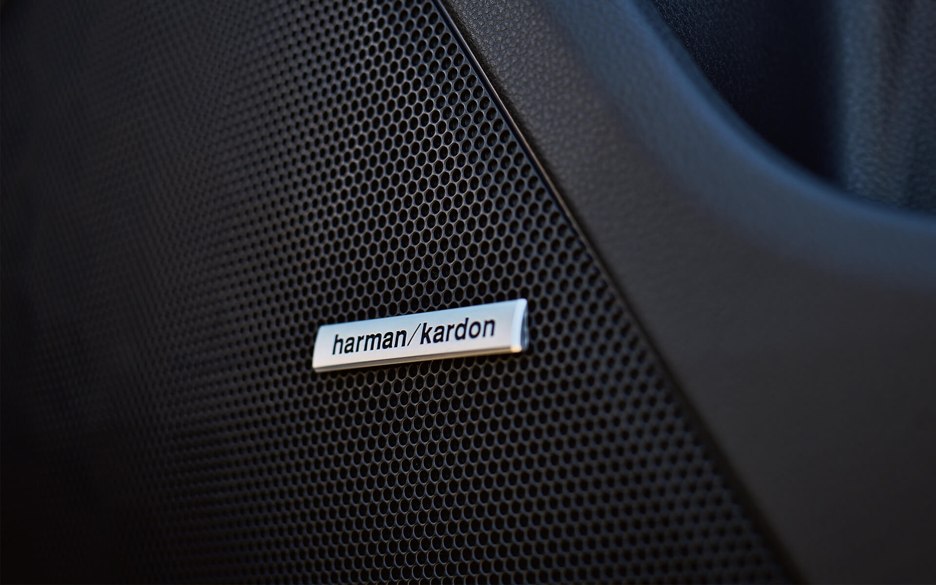 crosstrek harman kardon